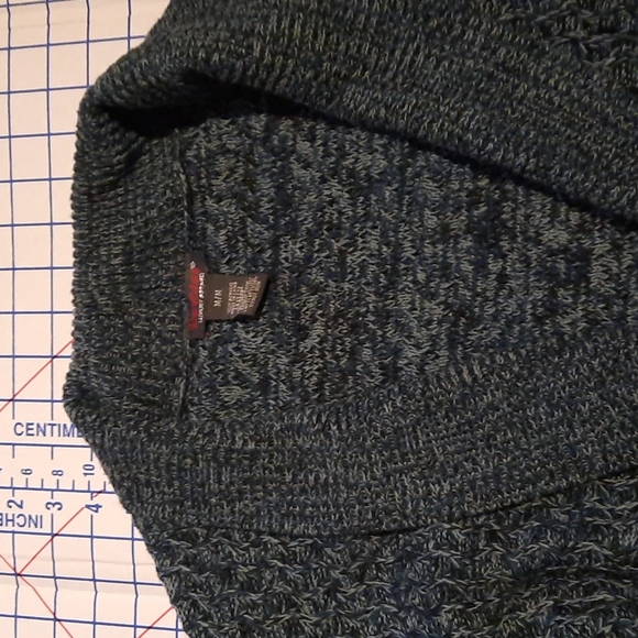 🌻 2/$30 Devoted Belted Cardigan - Picture 3 of 5